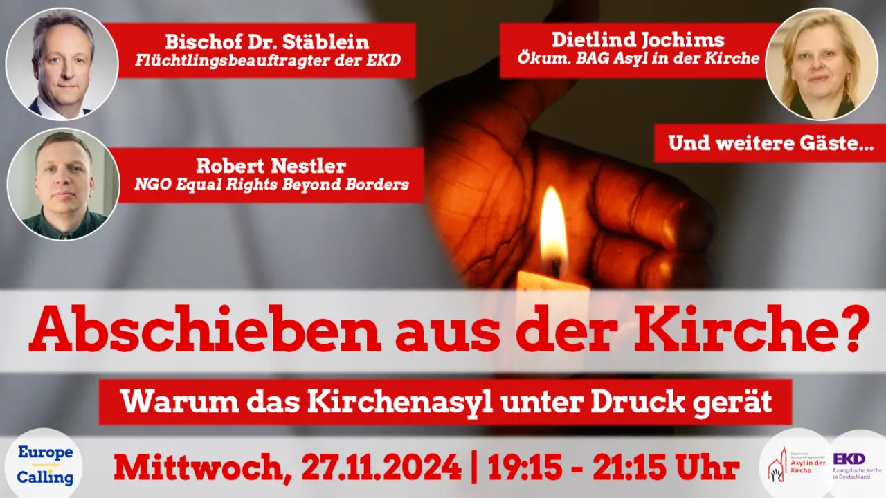 Man erkennt eine Einladung zur Online-Veranstaltung „Europe Calling: Abschieben aus der Kirche?“ mit Titel und Termin sowie Miniaturansichten der Diskutant:innen sowie Logo-Dateien. Im Hintergrund erkennt man eine Kerze, die von einer Hand gegen Luftzug abgeschirmt wird.