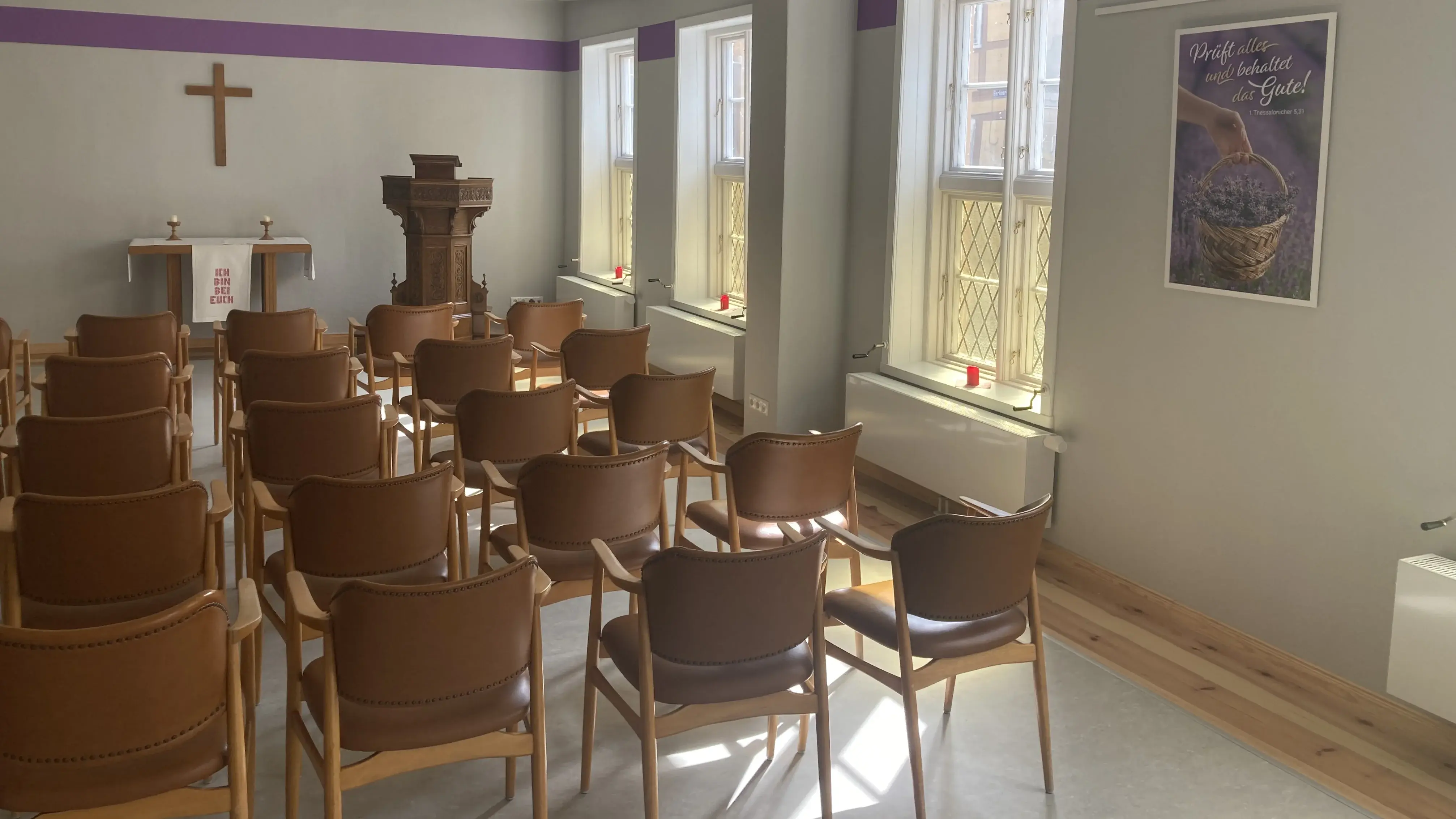 Im Gemeindehaus Lenzen gibt es einen Gemeinderaum, der auch als Winterkirche genutzt wird.