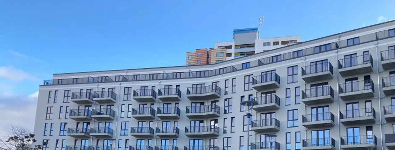  Die Fassade des neuen Gebäudes in der Titiseestraße in Berlin Reinickendorf.