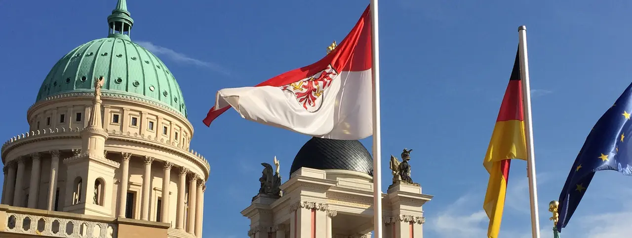 Brandenburg-Flagge in Potsdam, (c) Johan Wagner/EKBO